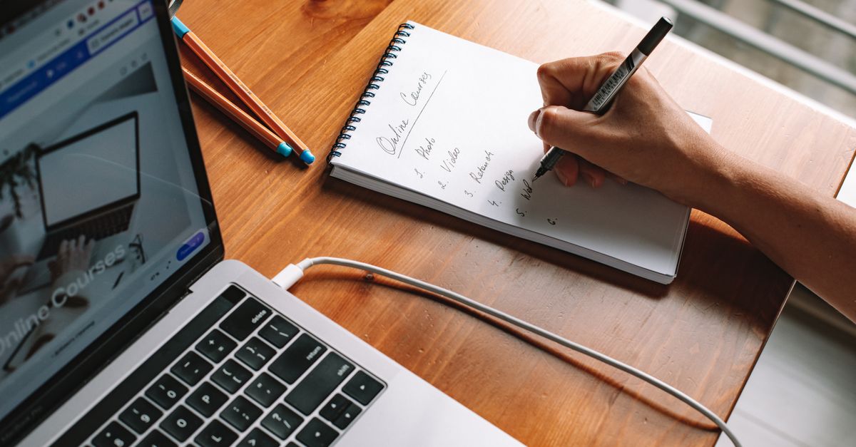 découvrez notre sélection de cours en ligne pour apprendre à votre rythme, où que vous soyez. formations variées et certifiantes accessibles à tous.