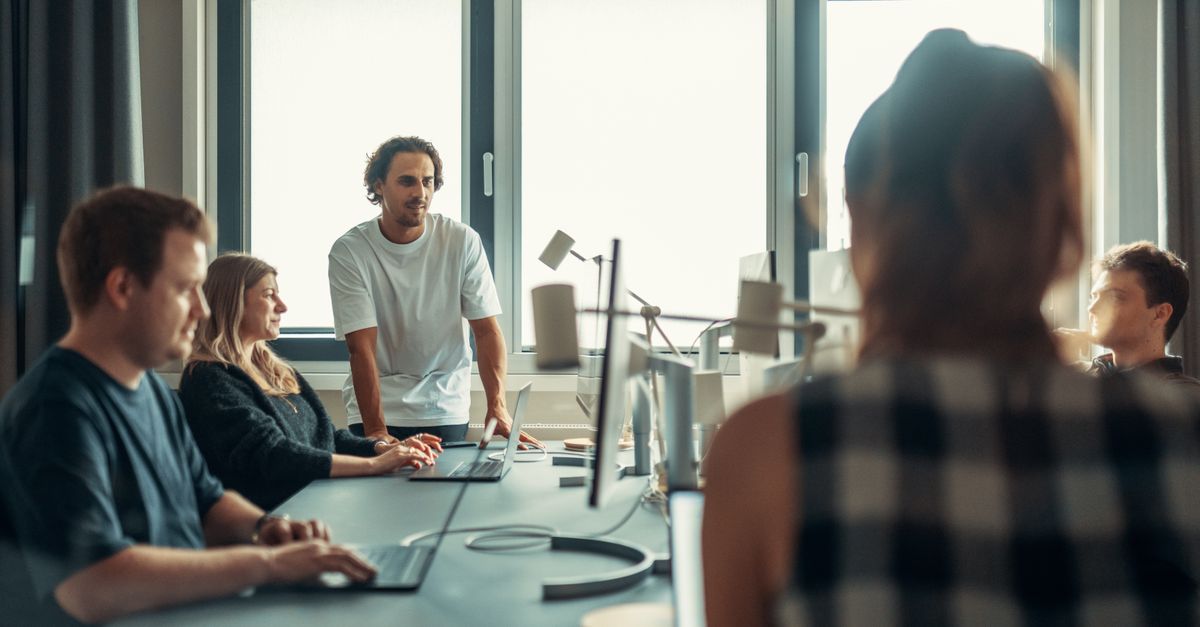 expert en seo offrant des stratégies personnalisées pour améliorer la visibilité et le classement de votre site web sur les moteurs de recherche.