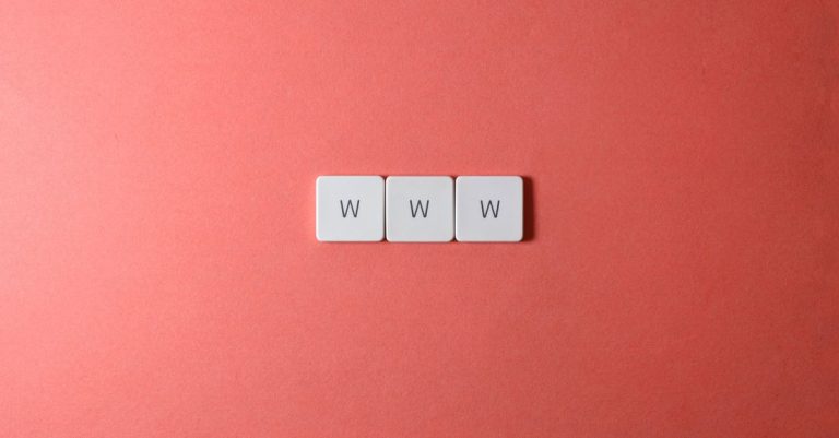 découvrez tout ce que vous devez savoir sur le mot-clé 'keyword' : définition, utilisation et conseils pour optimiser son impact dans vos contenus.