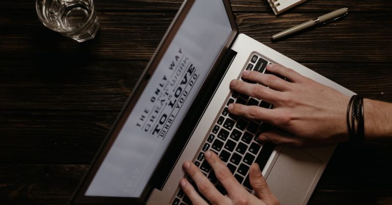 découvrez nos conseils experts pour écrire des articles de blog optimisés seo afin d'améliorer votre visibilité en ligne et attirer plus de visiteurs.